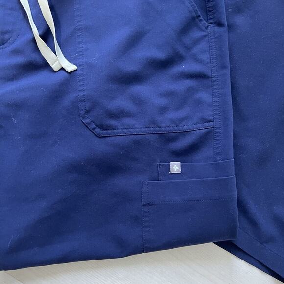 Figs Scrub Set Men 2XL SHORT Leon 3-pocket Top + Cairo Pants Short Navy Blue - Picture 3 of 13